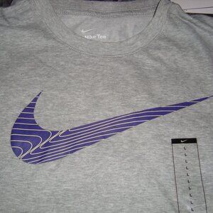 NEW Nike Dri-FIT Men's Graphic Swoosh T-Shirt Sz. L Gray FJ2464-063 NWT